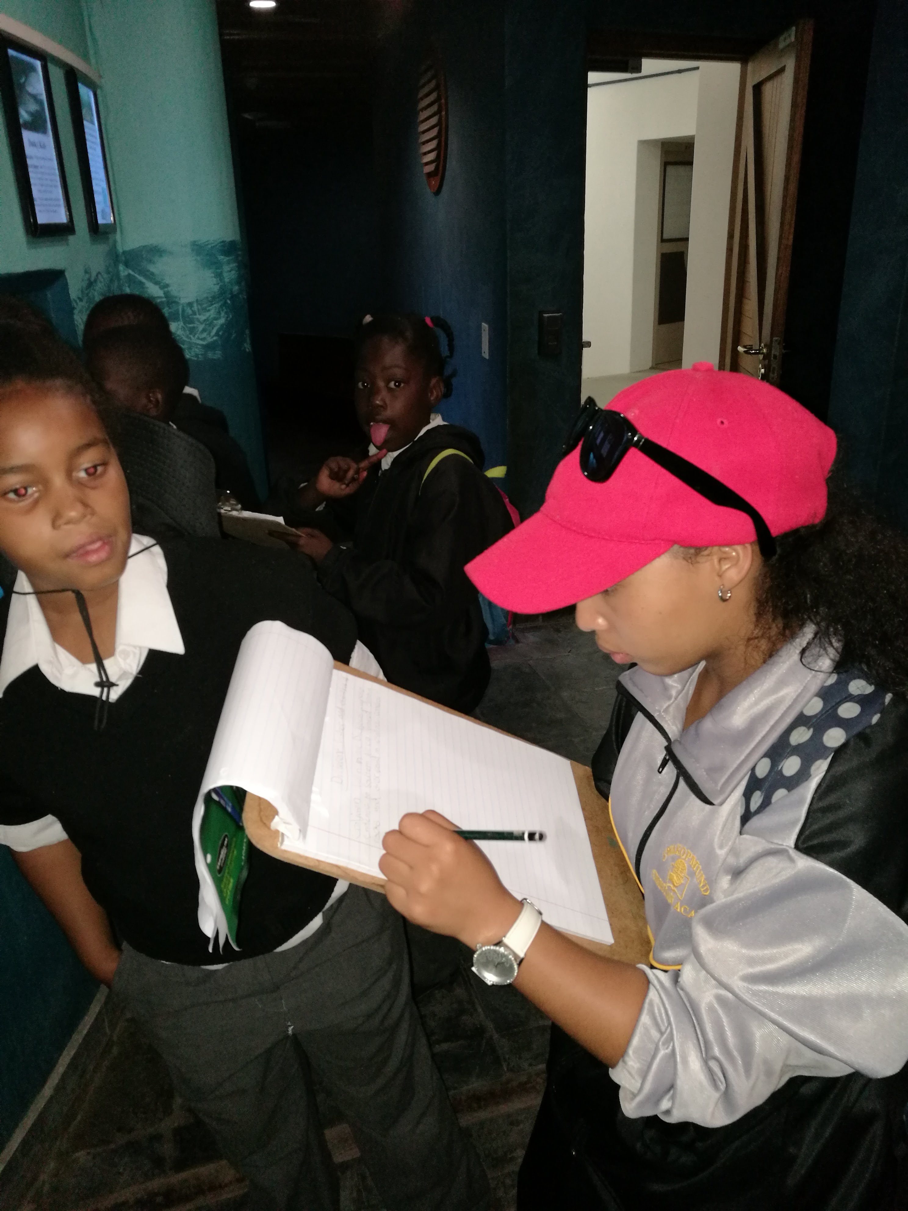 Aquarium educational tour